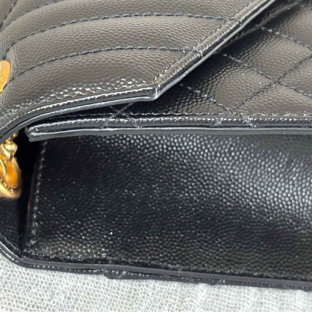 Yves Saint Laurent Medium Envelope Mixed Matelasse Bag - Picture 8 of 9